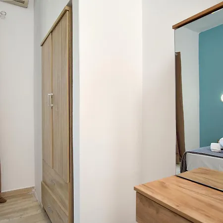 Apartament Escapes By The