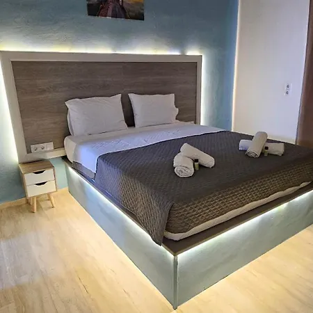 Escapes By The * Sidari (Corfu)