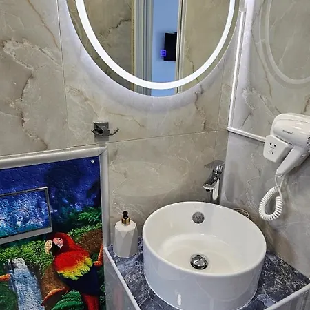 Escapes By The Apartament *