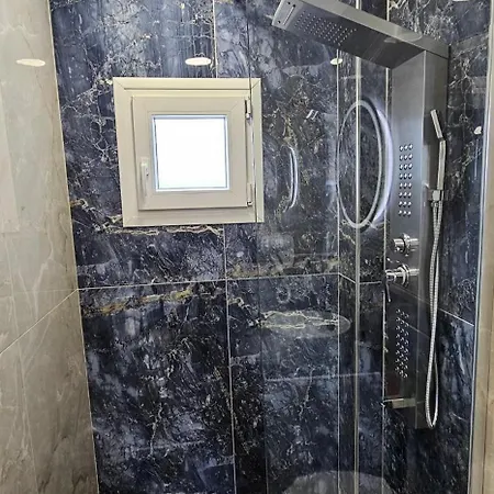 公寓 Escapes By The *